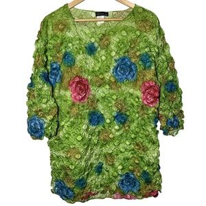 UBU I'll Be Me Crinkle Top Women's Large Green Pink Blue Crepe Artsy Eclectic